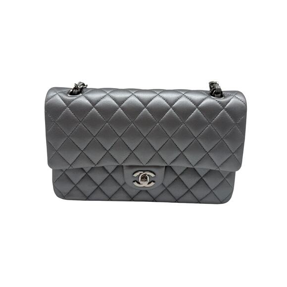 Chanel Leather Quilted Classic Double Flap CC Logo Medium Crossbody Bag Silver - Picture 2 of 16